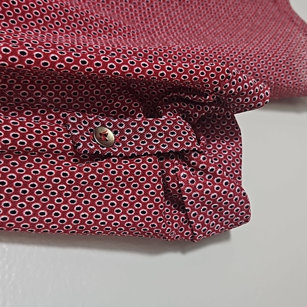 Outback Red Semi Sheer Blouse Sz Large - Picture 6 of 9